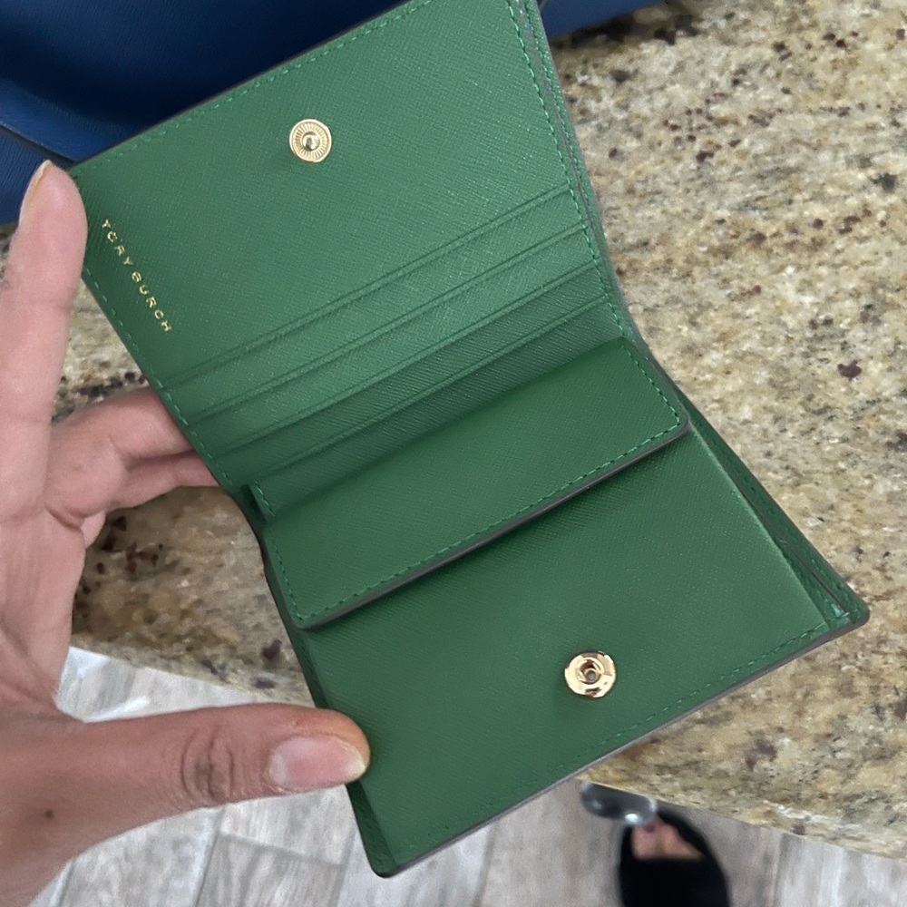 Nee ๐ฆ tory Burch bag and wallet - Picture 7 of 10